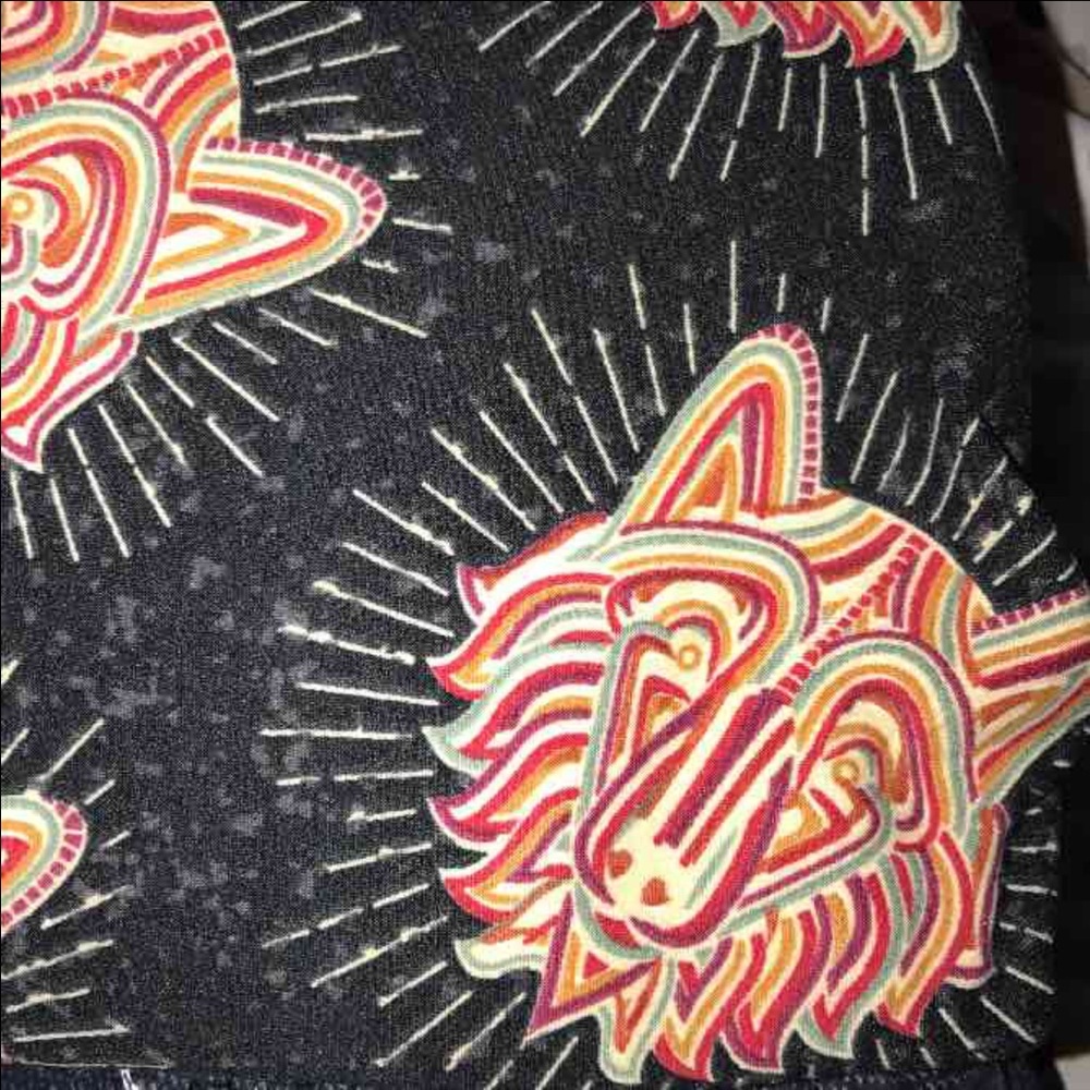 Lularoe Mosaic Wolves NWT