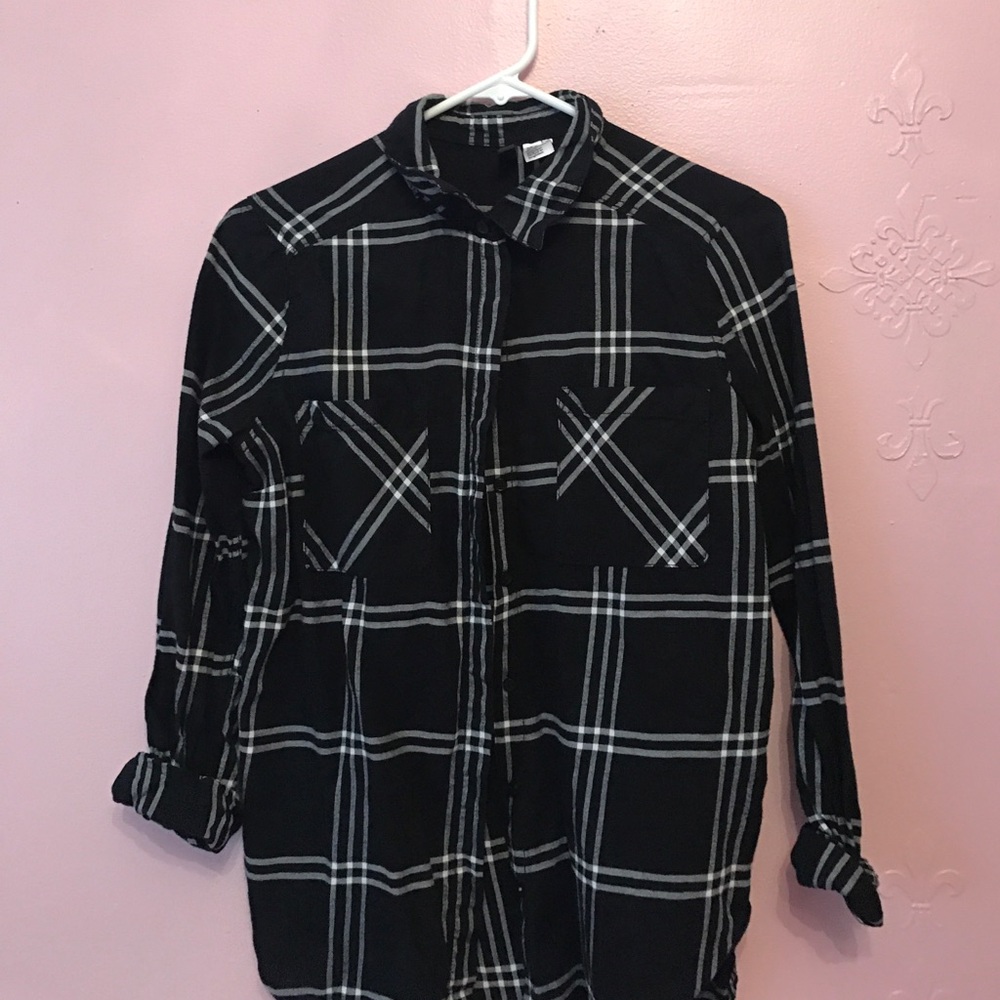 Oversized black and white flannel