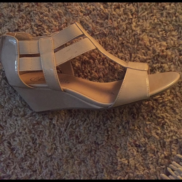 Wedges - Picture 2 of 4