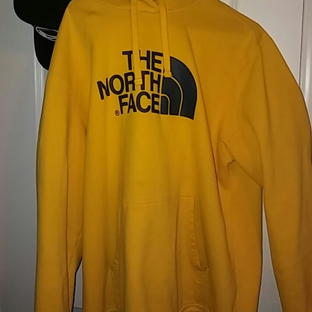 The Northface Mens Hoodie, sweater. Size xl