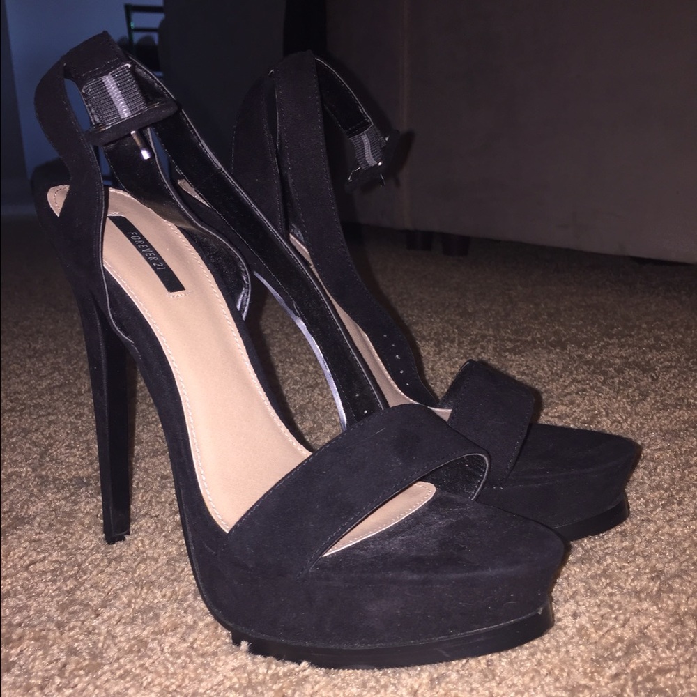 Forever 21 open toe black platform heels