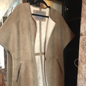 Town vest. ZARA BASIC