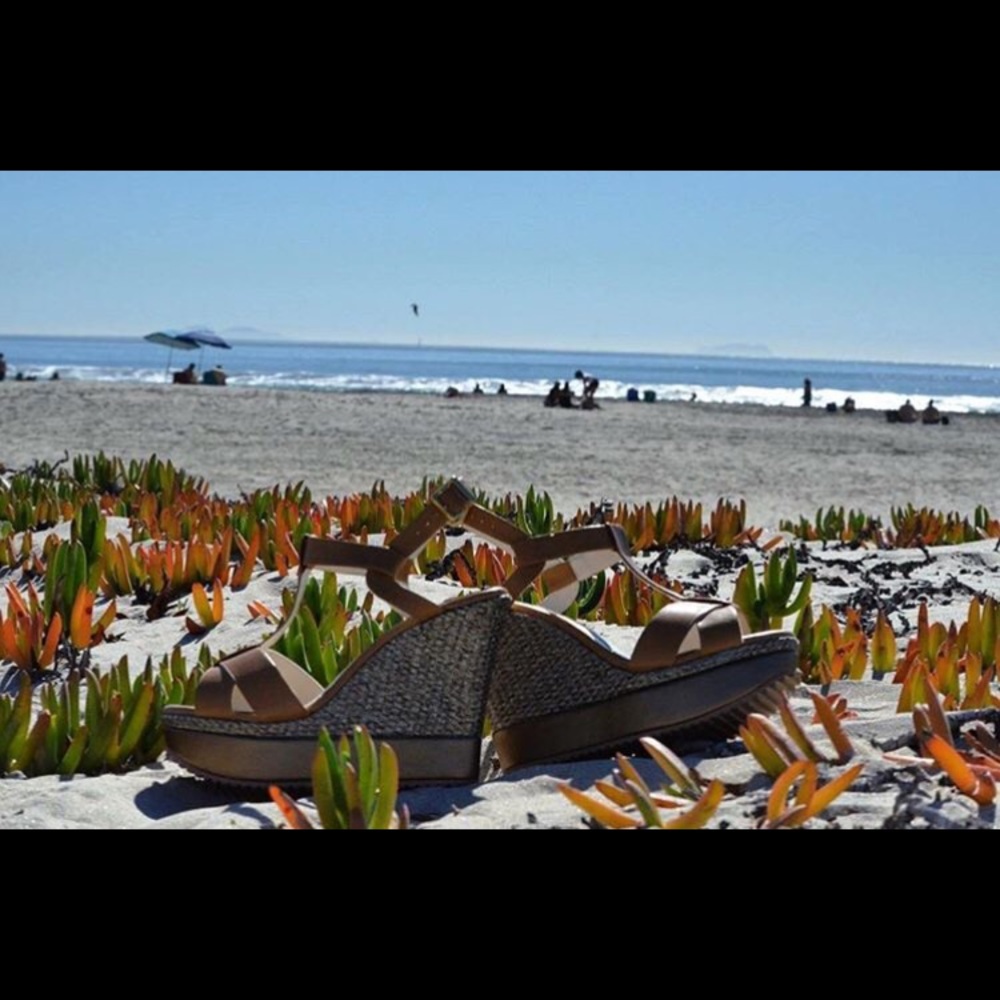 Tan PLATFORMS.  Start Spring with the right 