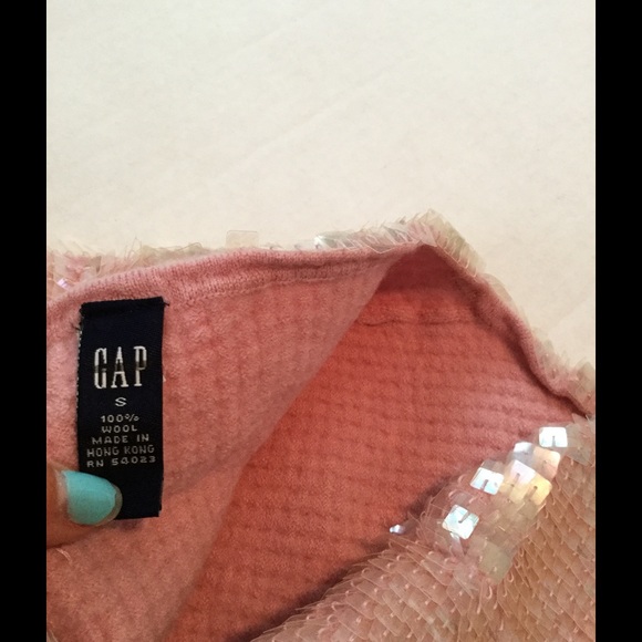 Sequin halter top - Picture 2 of 3