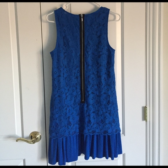 Blue Lace Kensie Dress - Picture 2 of 3