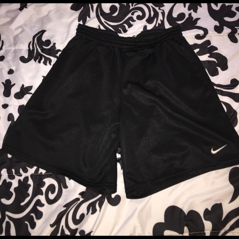 Athletic shorts