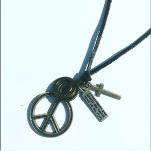 πLeather Necklace With Multiple Pendants