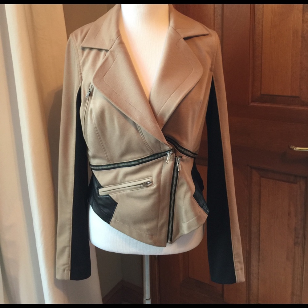 Beautiful multi zippered jacket!