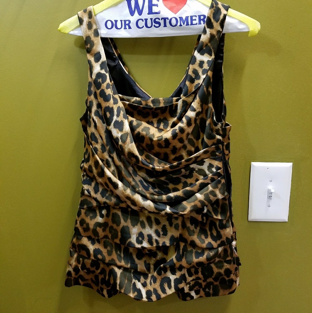 Express Leopard Top