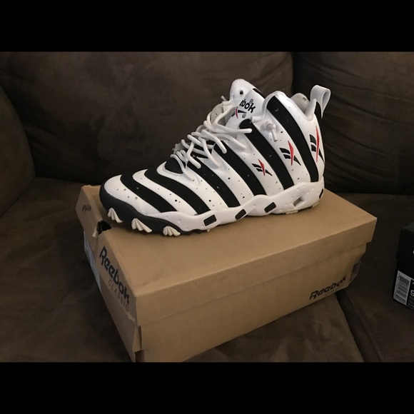 Men\'s 9 and 9.5 sneakers for sale main image 4