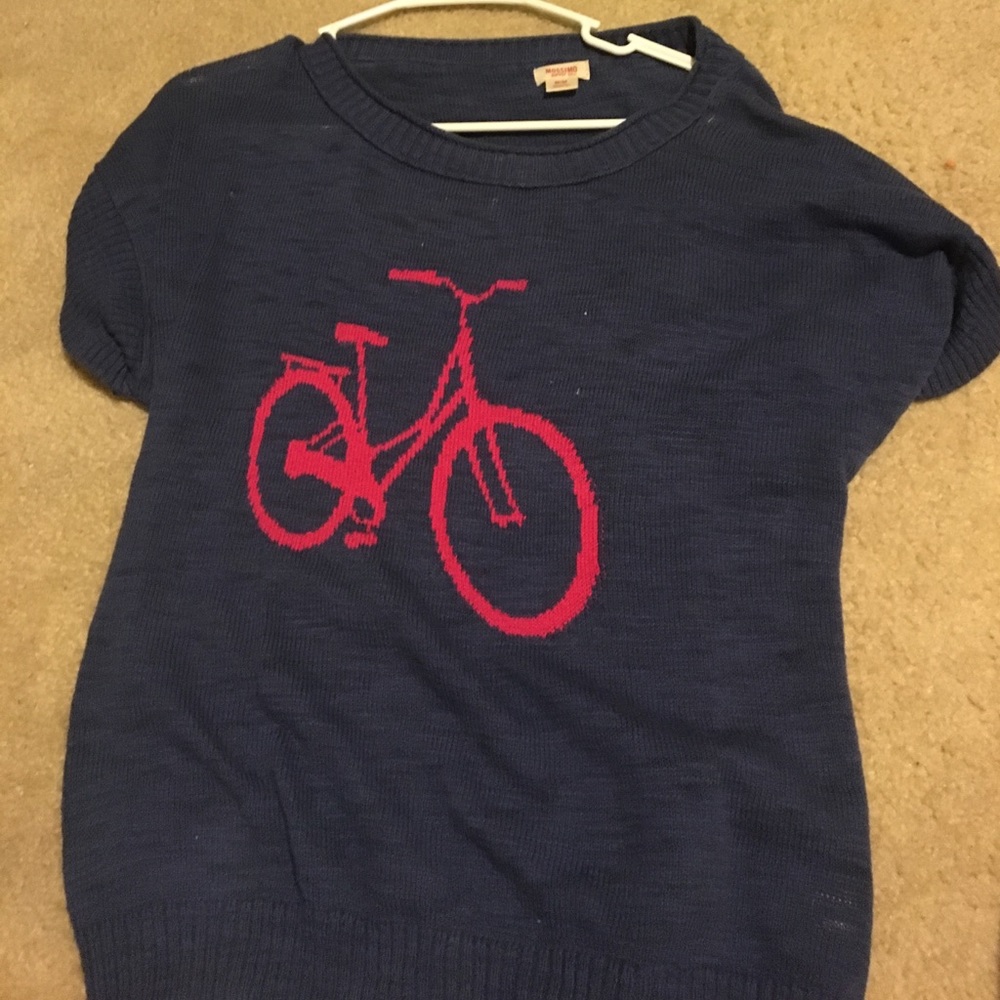 Bicycle sweater