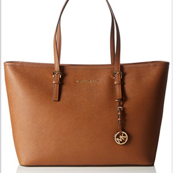 Michael Kors Handbags - NWT Michael Kors Jet Set Large Leather Travel Tote