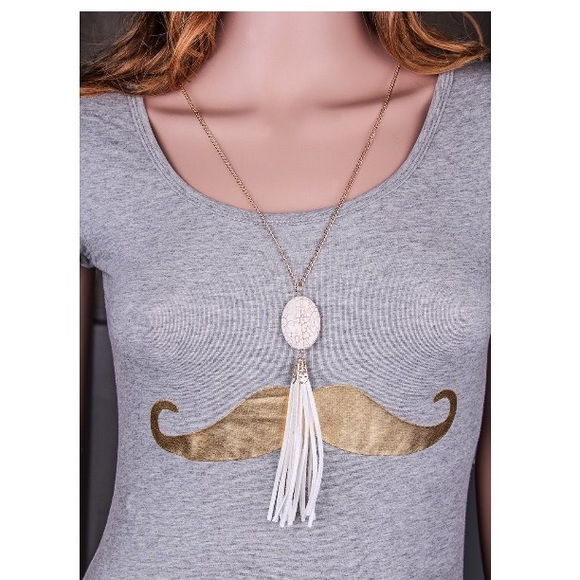 BOHO white tassel necklace sweater ready!!! - Picture 4 of 5