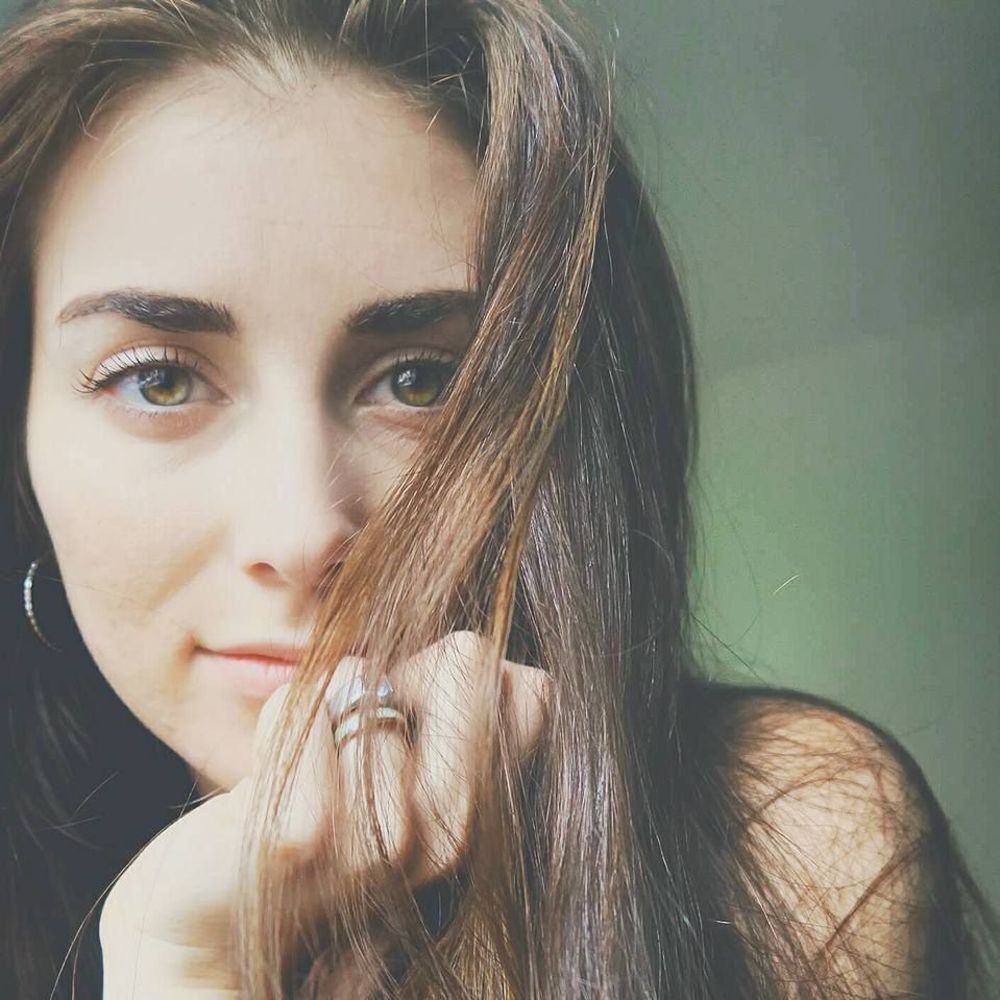 Meet your Posher, Elizabeth