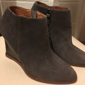 Halogen wedge charcoal booties size 8