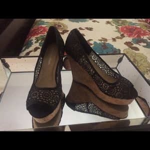 Blue wedges