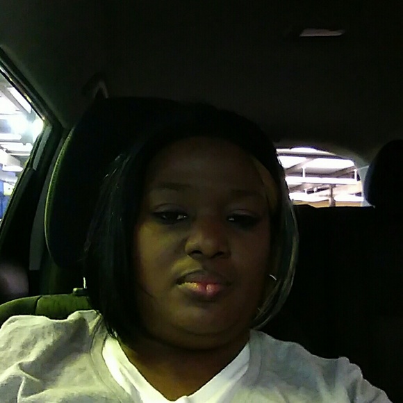 Meet your Posher, Sharmel - Picture 1 of 1