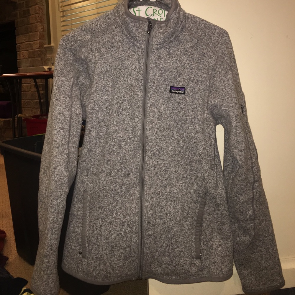 Size small patagonia light grey zip up
