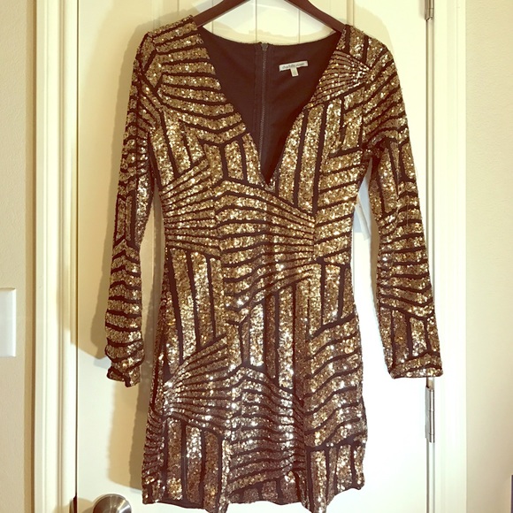 Gold sequin dress - Picture 2 of 6