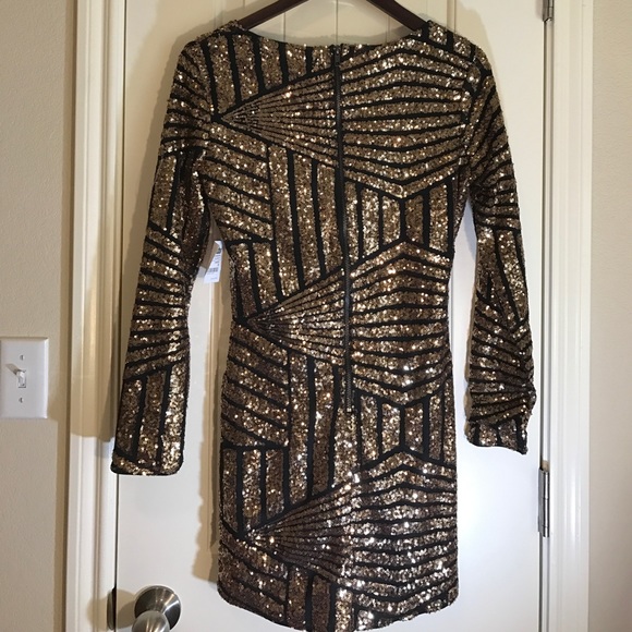 Gold sequin dress - Picture 3 of 6
