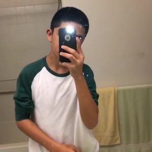 Meet your Posher, Akoni