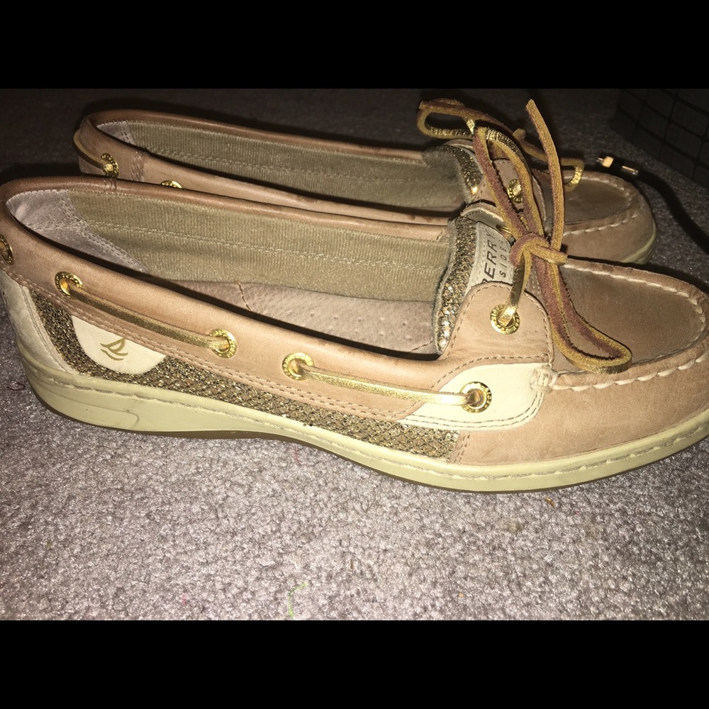 Sperry boat shoes.