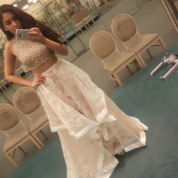 Meet your Posher, Kelly - Picture 2 of 4