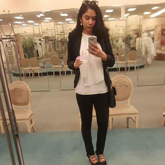 Meet your Posher, Kelly - Picture 4 of 4