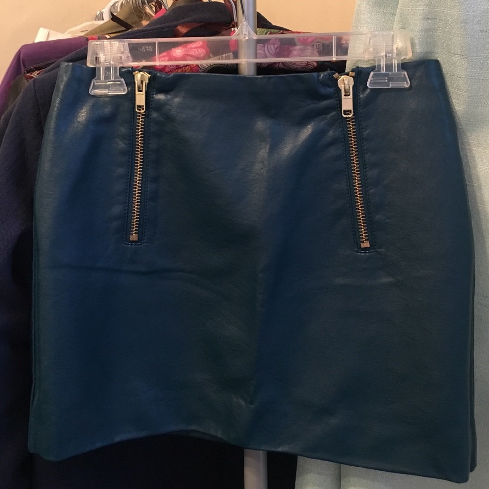 🌲 Brand New Mini Skirt 🌲