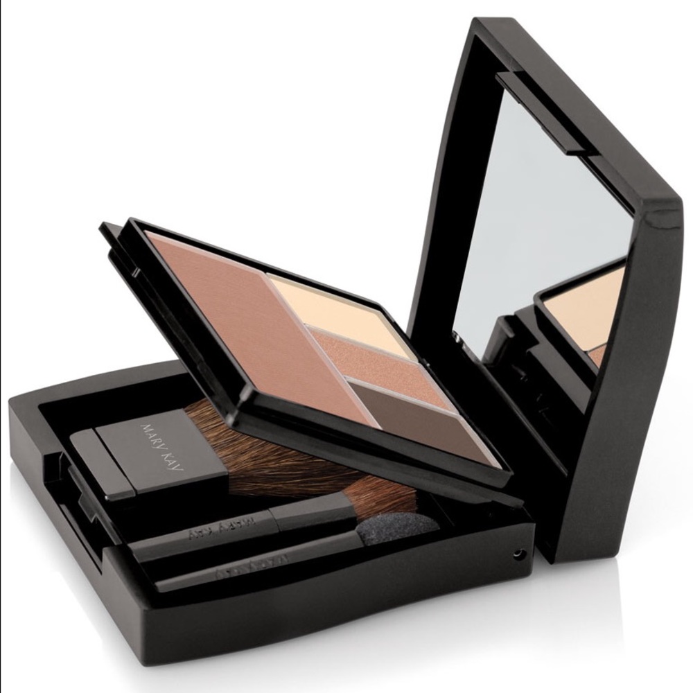 NWOT UNFILLED Mary Kay Gold Compact Mini