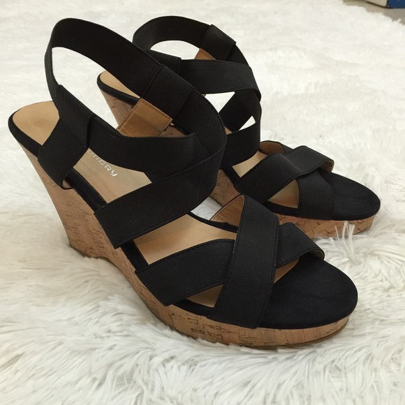 elastic strap wedge sandals