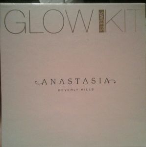 Swatched sweets glow kit