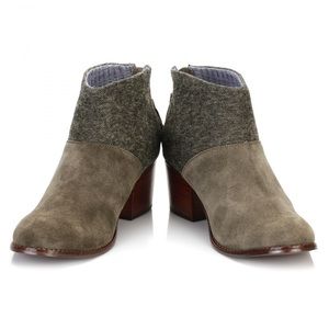 NWT TOMS | Tarmac/Olive Herringbone Leila Bootie