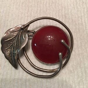 Silver and agate brooch