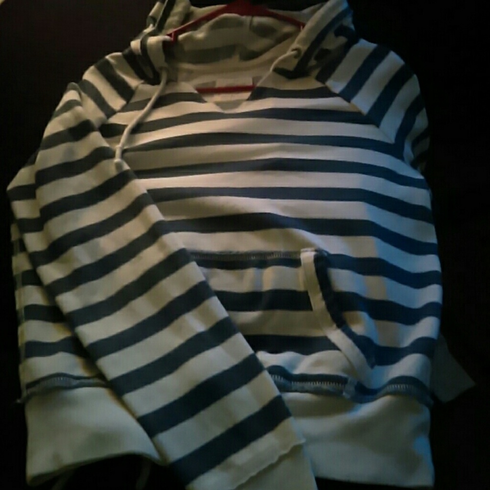 Juniors striped hoodie