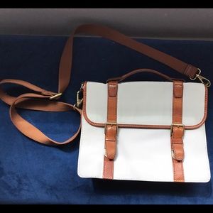 Fossil satchel