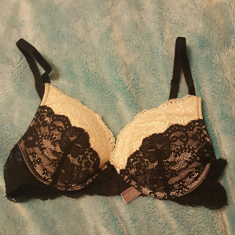 Victoria Secret bra