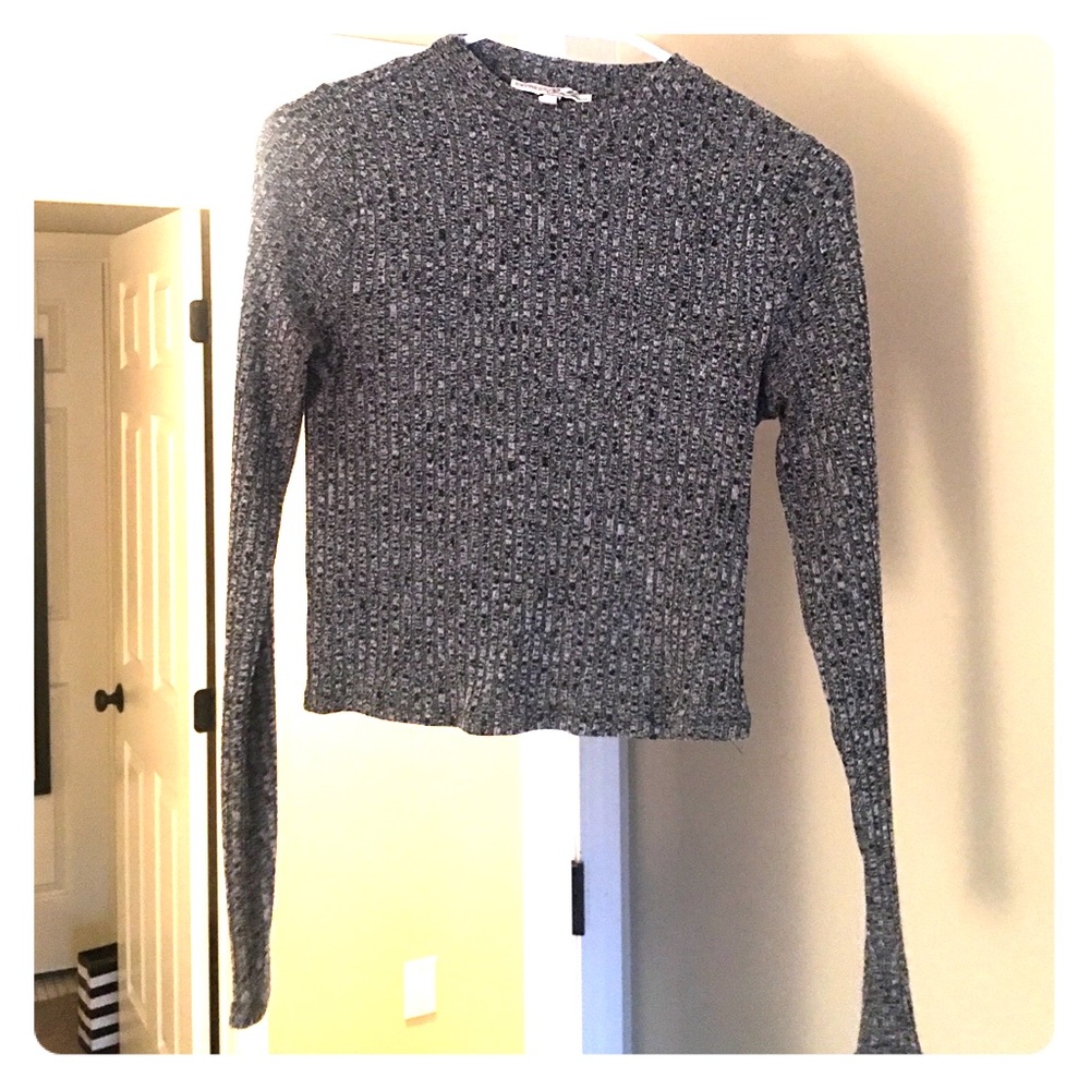 Sweater crop top