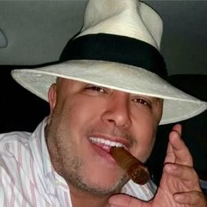 Meet your Posher, Juan