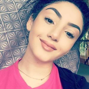 Meet your Posher, Noora