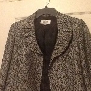 Black/white jacket
