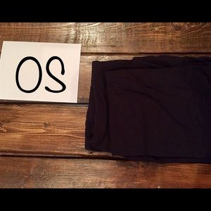 $46 NWT NEVER WORN SOLID BLACK LULAROE LEGGINGS OS