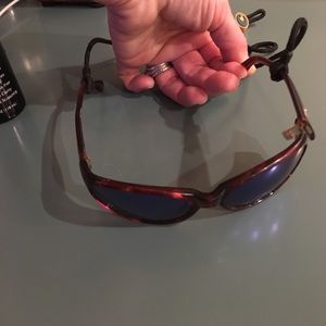 Costa Del Mar sunglasses broken