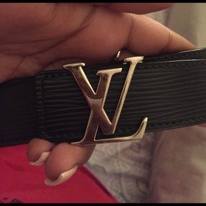 Black leather Louis Vuitton belt 100% authentic!!!