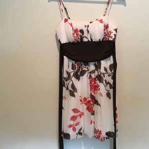 Super cute floral dress