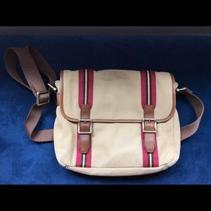 Fossil cross body bag