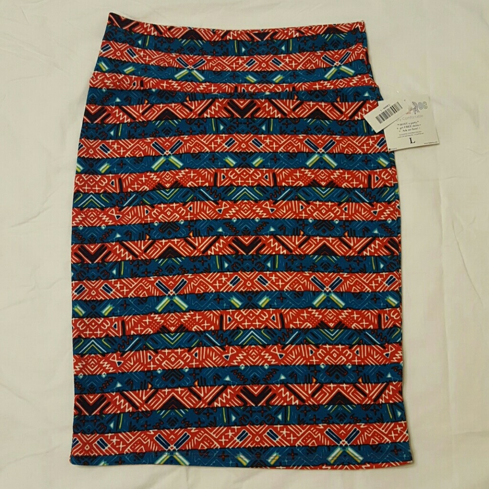 NWT Lularoe Cassie Large
