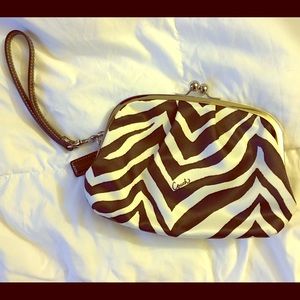 Coach wristlet/clutch👛