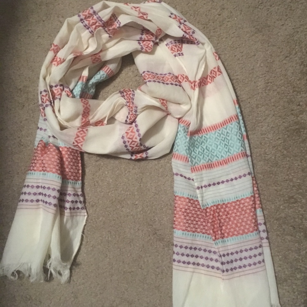 Tribal Lucky brand scarf