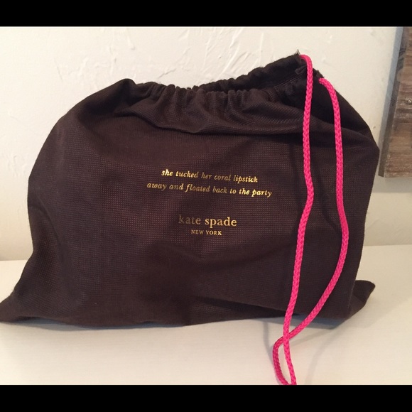 Mid - size, cross body Kate Spade purse - Picture 4 of 4